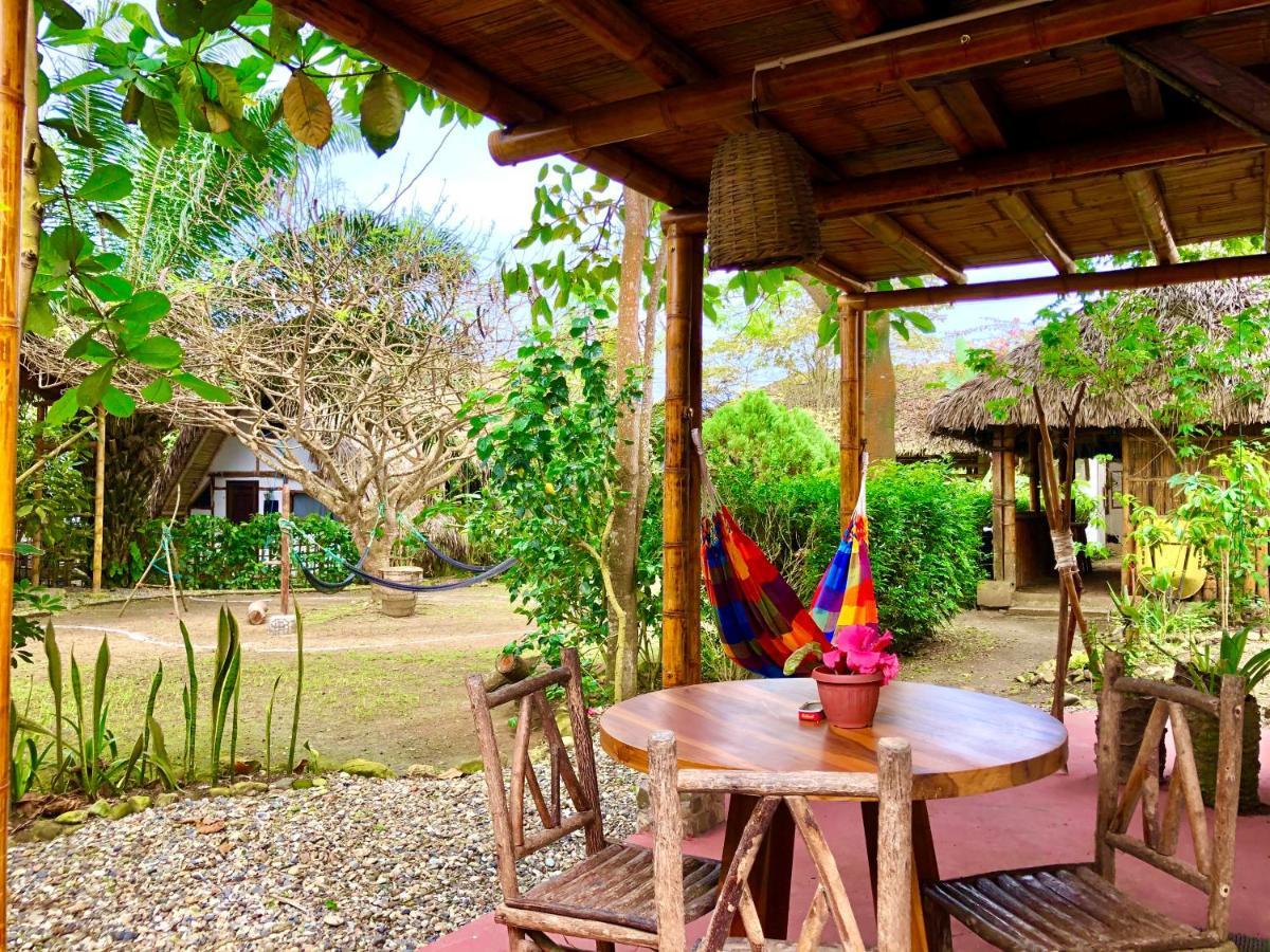 Hostal Los Orishas Ayampe Exterior photo