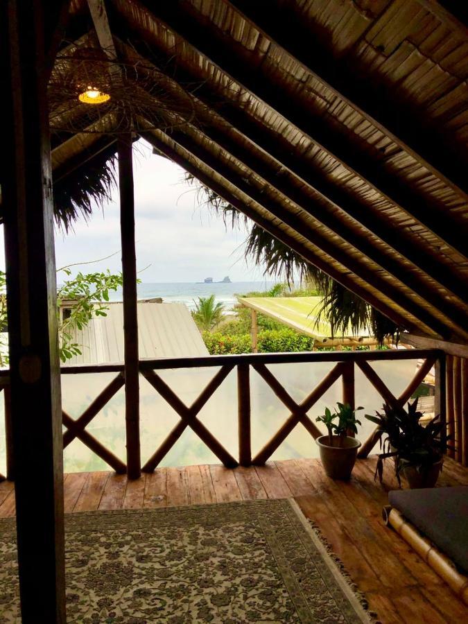 Hostal Los Orishas Ayampe Exterior photo
